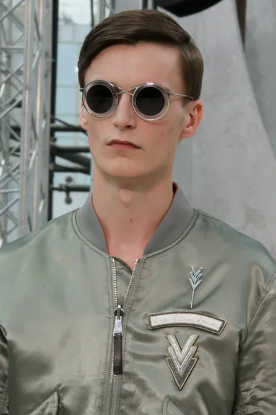 Look 34